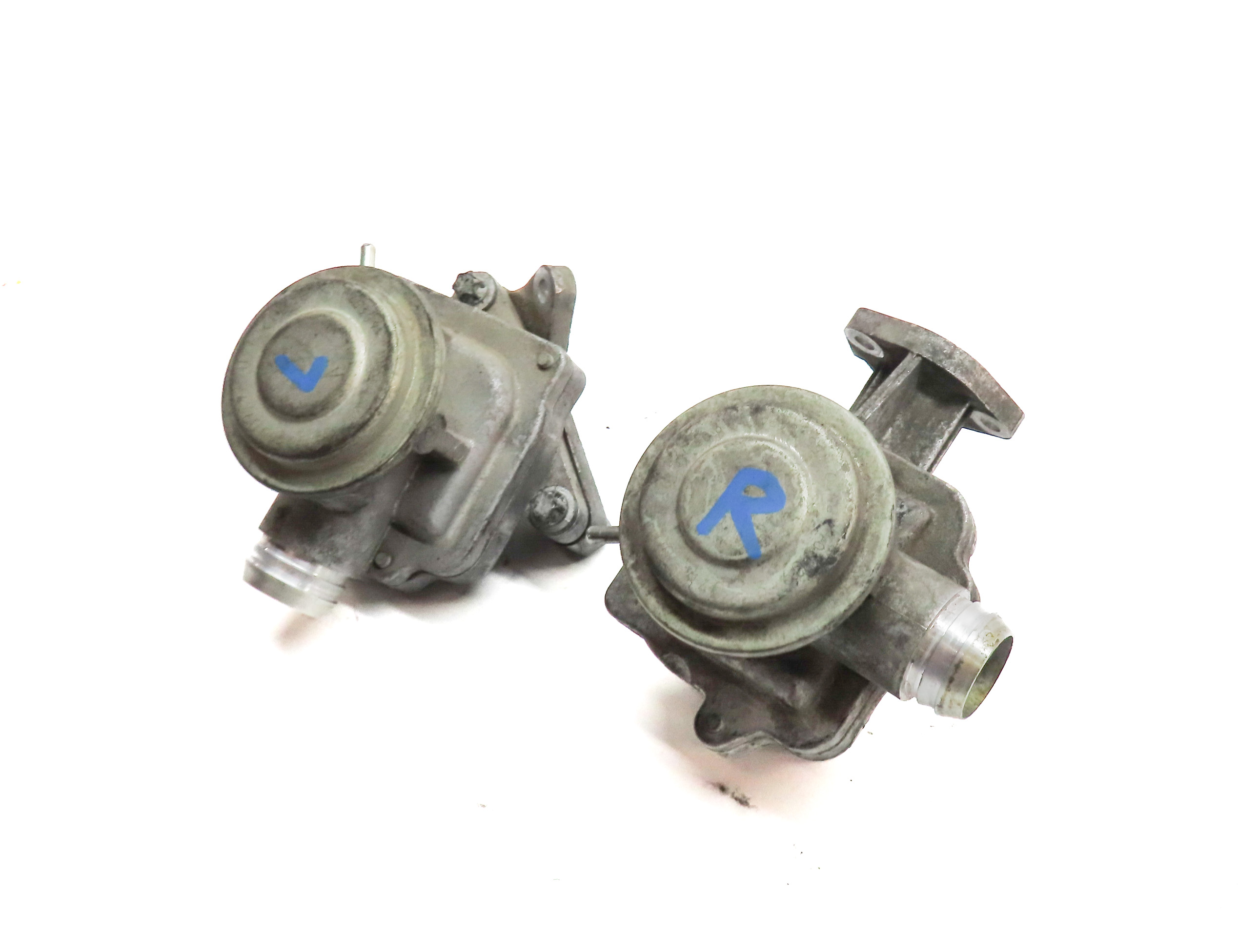 2008 MERCEDES GL450 (X164) 4.6L (273.9) ENGINE LEFT & RIGHT AIR CHECK VALVE SET2 — exact item pictured